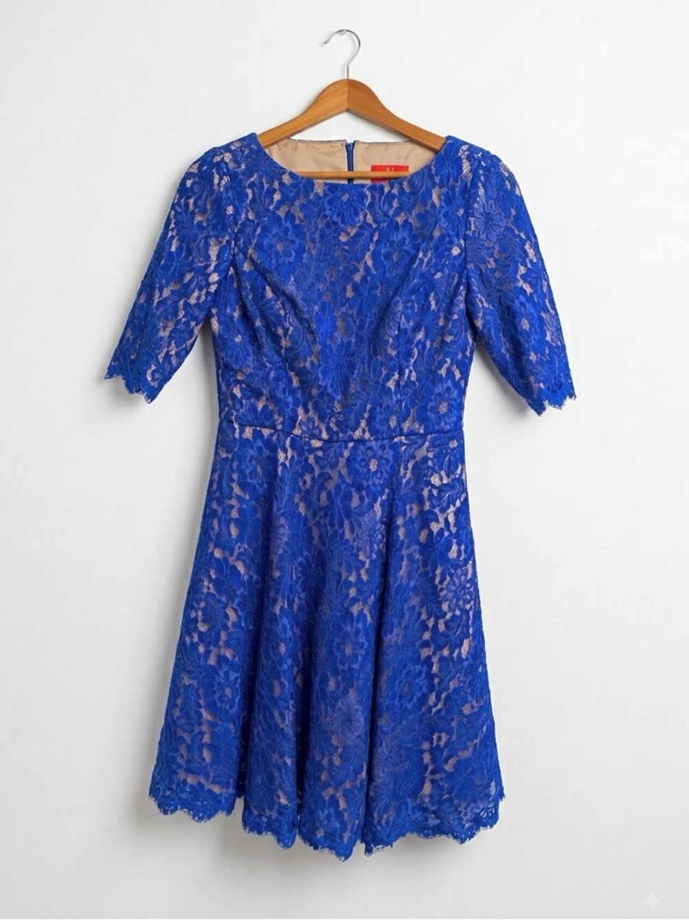 Monique Lhuillier Pleated‎ Fit & Flare Knee Length Lace Dress